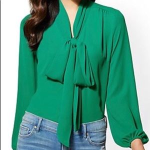 Effortlessly Chic New York & Co Tie Front Blouse